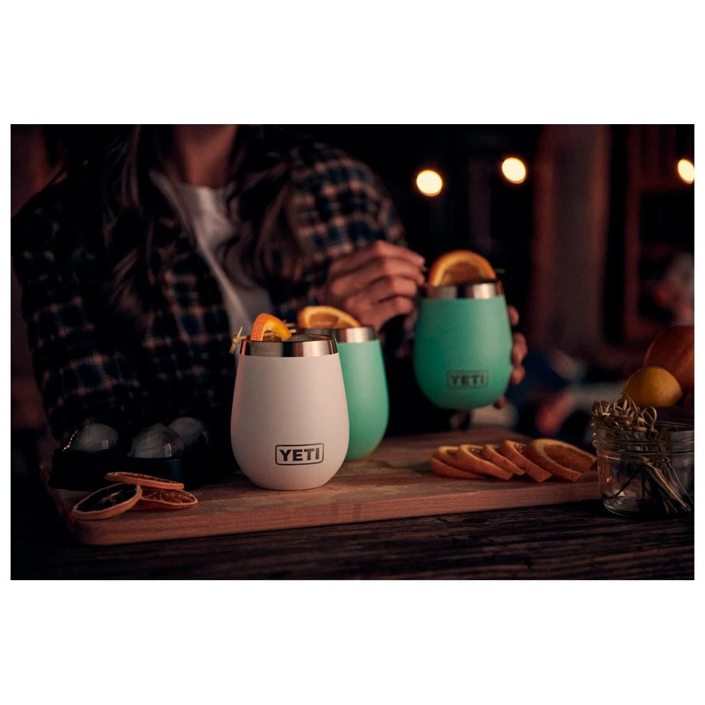 Glas Yeti Rambler 10 Oz Wine Tumbler Rescue Red – Bild 4